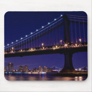 View of Manhattan bridge at night Mouse Pad