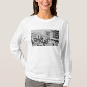 View of Piccadilly Circus, c. 1900 T-Shirt