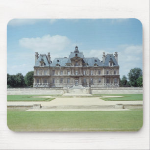 View of the East facade of Chateau de Maisons Mouse Pad