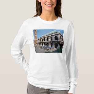 View of the facade of the Basilica Palladiana T-Shirt
