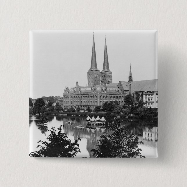 View of the museum 15 cm square badge (Front)