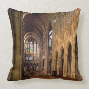 View of the nave looking east (photo) cushion