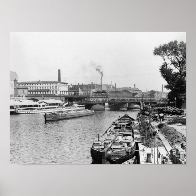 View of the River Spree, Berlin, c.1910 Poster (Front)