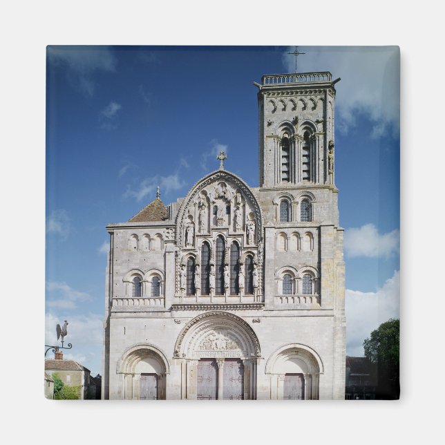 View of the west facade magnet (Front)