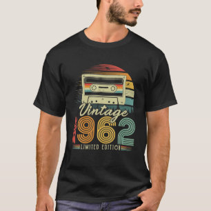 Vintage 1962 Retro Cassette 1962 60th Birthday 60 T-Shirt