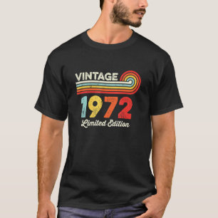 Vintage 1972 Birthday  Men Women Born In 1972 T-Shirt