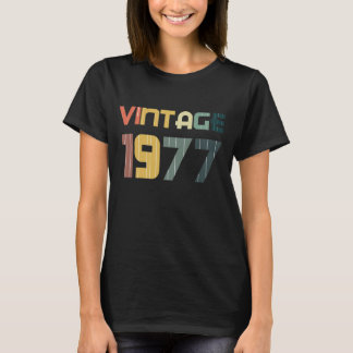 Vintage 1977 Retro Design T-Shirt