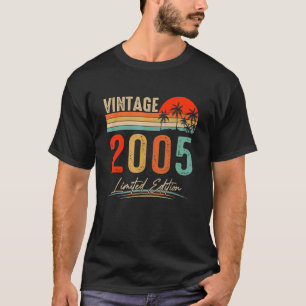 Vintage 2005  17th Birthday 17 Year Old T-Shirt
