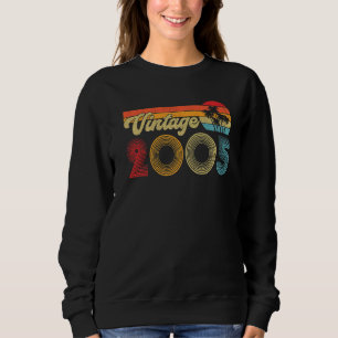 Vintage 2005 Made In 2005 17th Birthday 17 Year O Sweatshirt