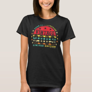 Vintage 2009 13th Birthday Men Women 13 Years Old T-Shirt