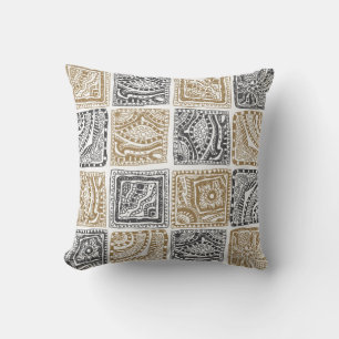 vintage abstract seamless doodle pattern. Black an Cushion