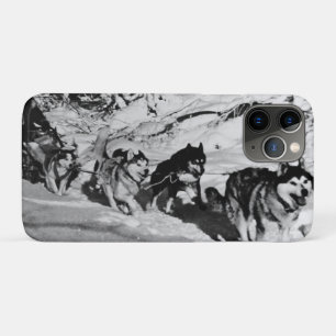 Vintage Alaska eskimo Malamute sled racing iPhone 11 Pro Case