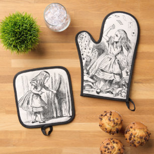 Vintage Alice's Adventures in Wonderland (1865) Oven Mitt & Pot Holder Set