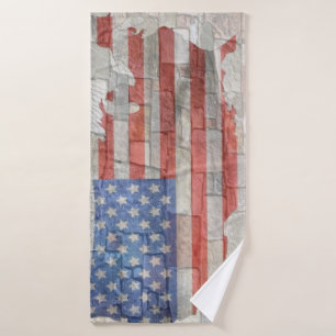 Vintage American Patriotic Map Flag On Wall Bath Towel