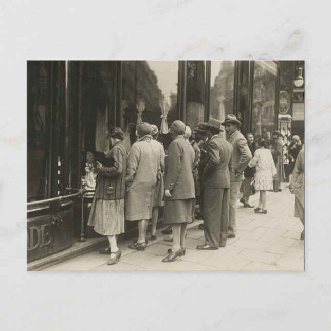 Vintage American Shoppers Postcard (Front)