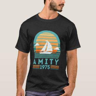 Vintage Amity 1975 Sunset Retro Sailboat Summer Va T-Shirt