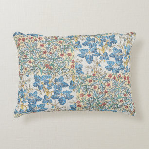 Vintage Art Nouveau Wild Geranium Floral Pattern Decorative Cushion