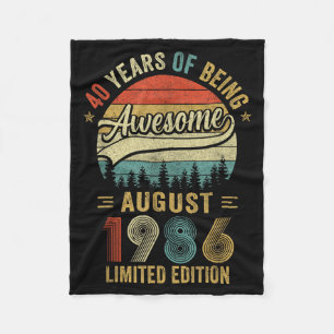 Vintage August 1986 40 Years Old 40th Birthday Men Fleece Blanket