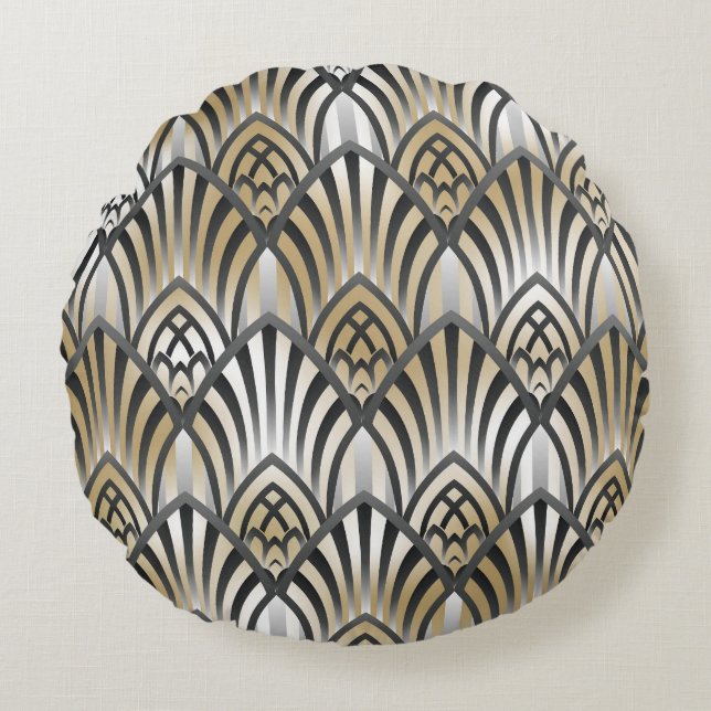 Vintage Baroque: Ornamental Seamless Pattern Round Cushion (Front)
