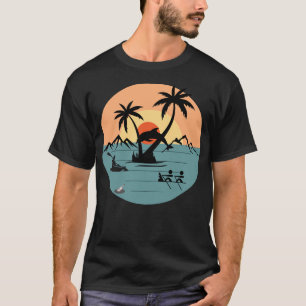Vintage Beach Vibes : Retro Coastal Design T-Shirt