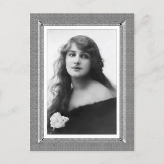 Vintage Beauty - Confidence - in black & white Postcard
