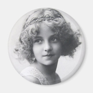 Vintage Beauty Magnet