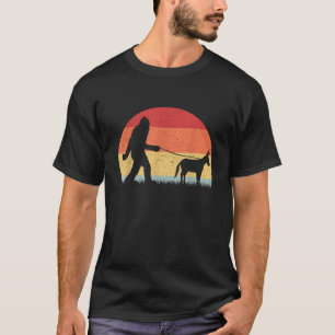 Vintage Bigfoot Walking Donkey Sasquatch Funny Gif T-Shirt