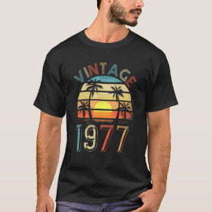 Vintage Birthday 1977 For Men Women 45 Year Old Bi T-Shirt