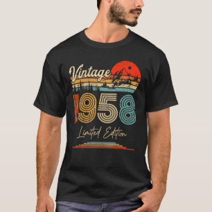 Vintage Born In 1958 Birthday Year Party Wedding A T-Shirt