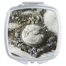 Vintage Cameo Carving Compact Mirror