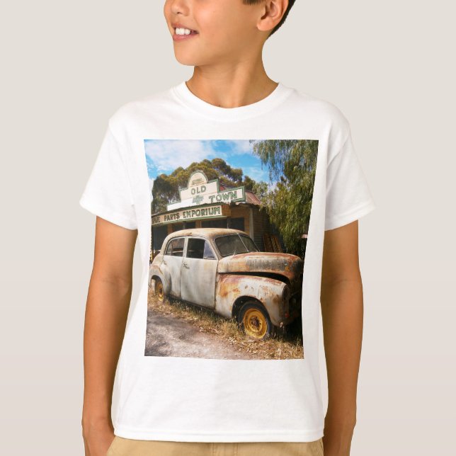 Vintage Car And Garage, Boys Tshirt (Front)