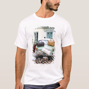 Vintage car with lots of luggage T-Shirt