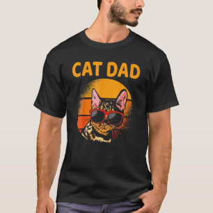 Vintage Cat Dad Retro Style Father's Day Men Cat D T-Shirt