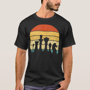 Vintage Chess Pieces Chess Player Chess Lovers Ret T-Shirt