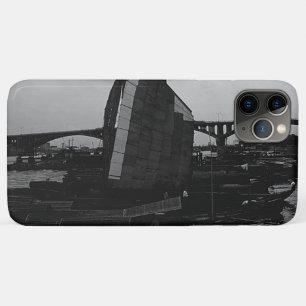 Vintage China Changsha xiang jiang boat iPhone 11 Pro Max Case