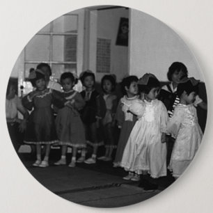 Vintage China Shanghai child care 1970 6 Cm Round Badge