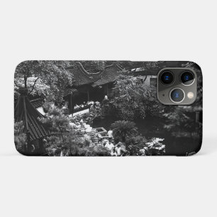 Vintage China Shanghai Yuyuan garden tourists iPhone 11 Pro Case