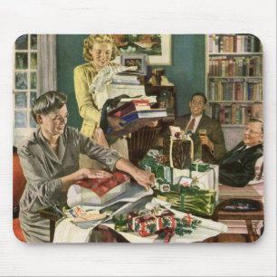 Vintage Christmas, Happy Family Wrapping Gifts Mouse Pad