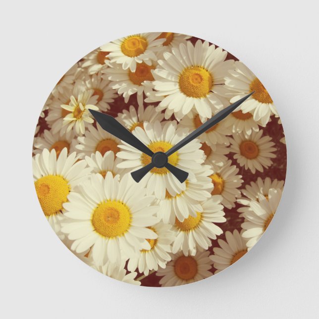 Vintage daisies round clock (Front)