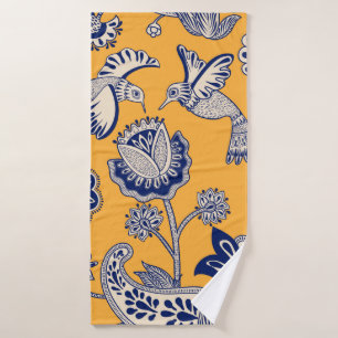 Vintage decorative seamless pattern with birds, pa bath towel