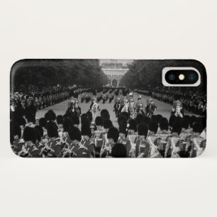 Vintage England Guards returning along the Mall iPhone X Case