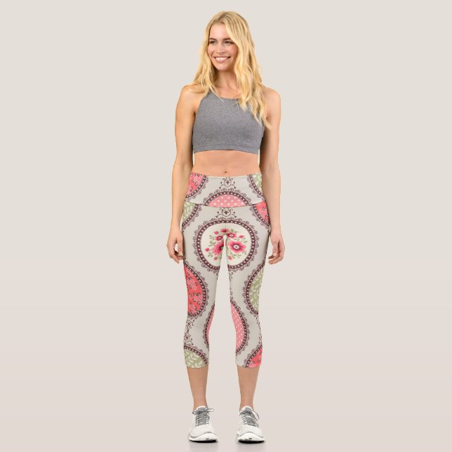 Vintage Fabric: Patchwork Seamless Design. Capri Leggings (Front)
