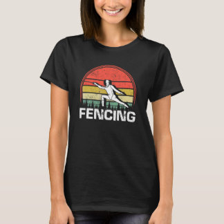 Vintage Fencer Retro Fencing Sports Duel Fight Sab T-Shirt