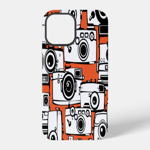 Vintage film cameras, seamless pattern. iPhone 12 case