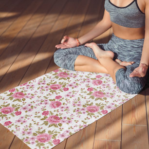 Vintage floral pattern roses yoga mat