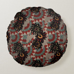 Vintage floral seamless pattern. Red, beige and g Round Cushion