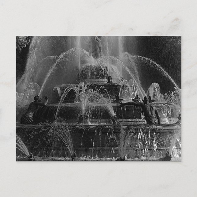 Vintage France Versailles palace Latona Fountain Postcard (Front)