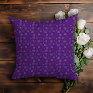 Vintage geometric circle line pattern purple cushion
