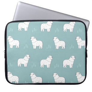 vintage Great Pyrenees dog illustration seamless r Laptop Sleeve