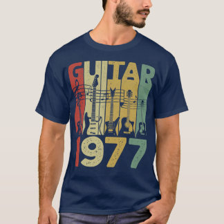 Vintage Guitar 1977 Outfit Guitarist Born In 1977 T-Shirt